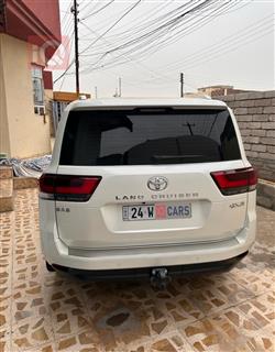 تويوتا لاندكروزر